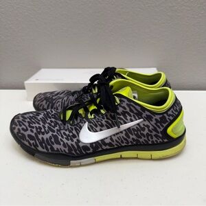 Nike Sneakers Size 8.5 Free TR Connect 2 trainin Show leopard print lime green